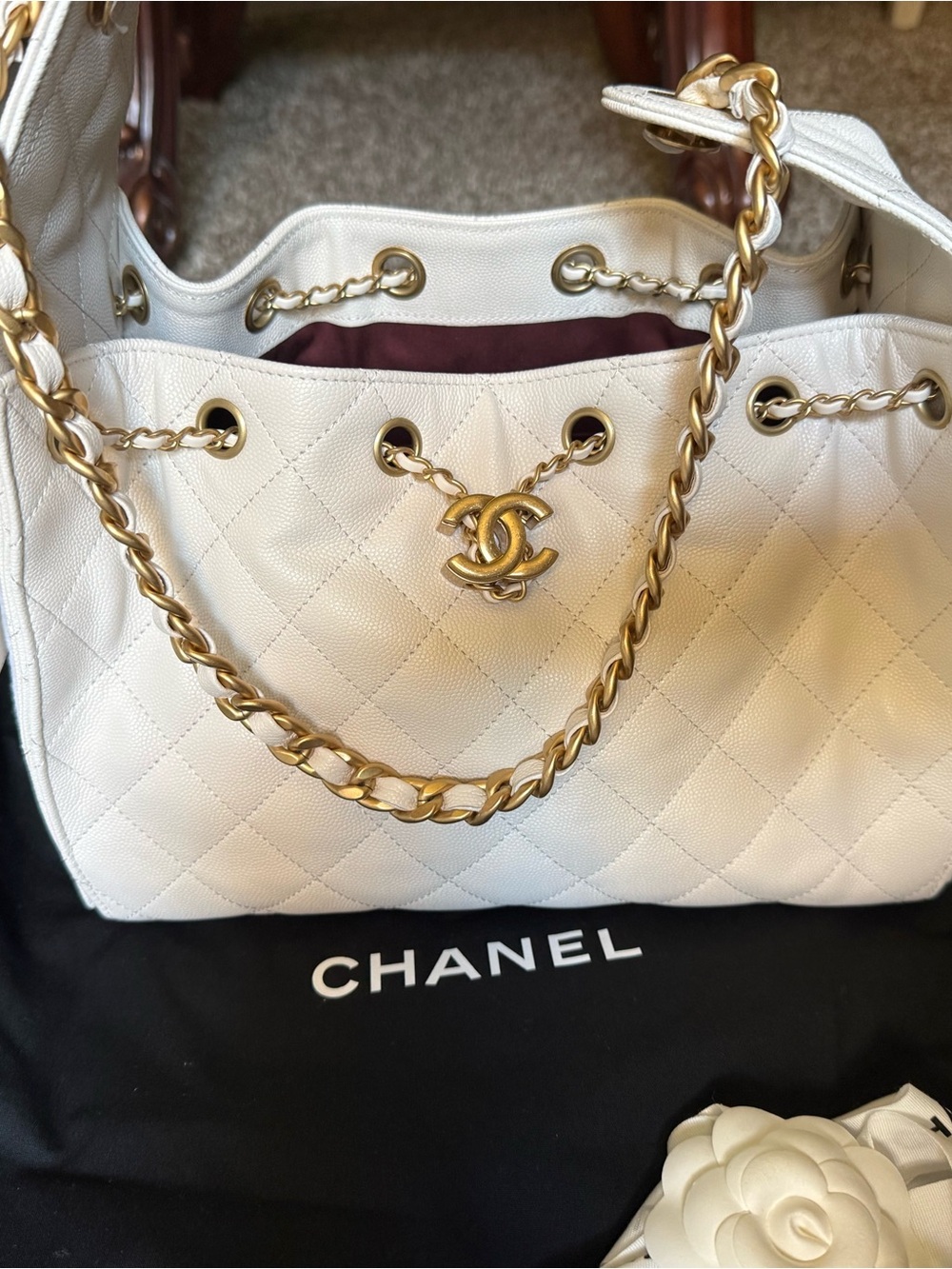 Chanel 25 small White Quilted Leather Drawstring Shoulder Bag with Gold Chain